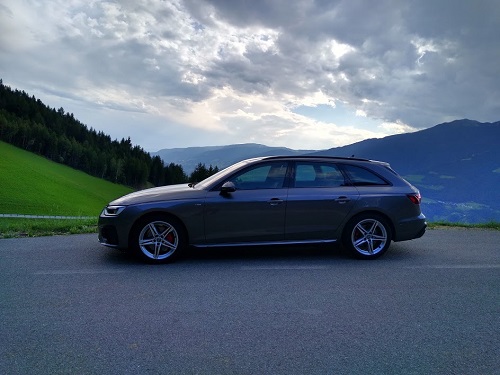 Verdenspremiere. Ny Audi A4 S-Line