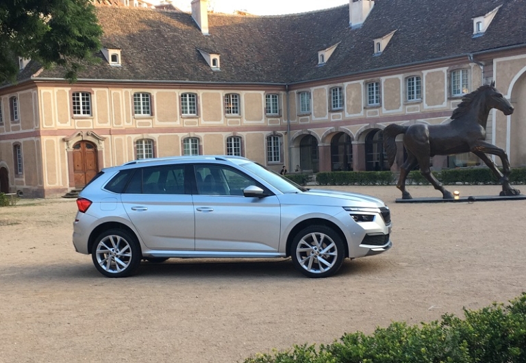 Skoda Kamiq fra siden