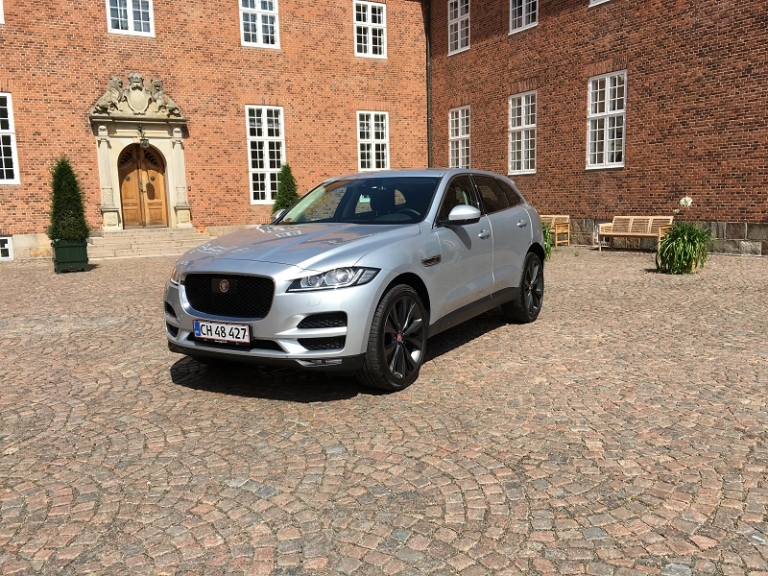 Jaguar F-Pace