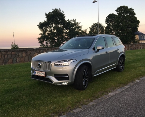 Volvo XC90 front
