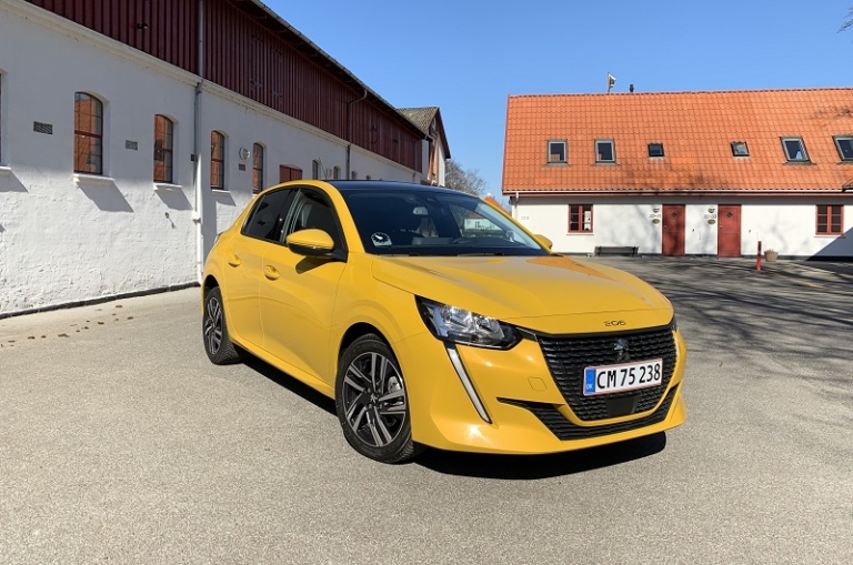 ny Peugeot 208 front
